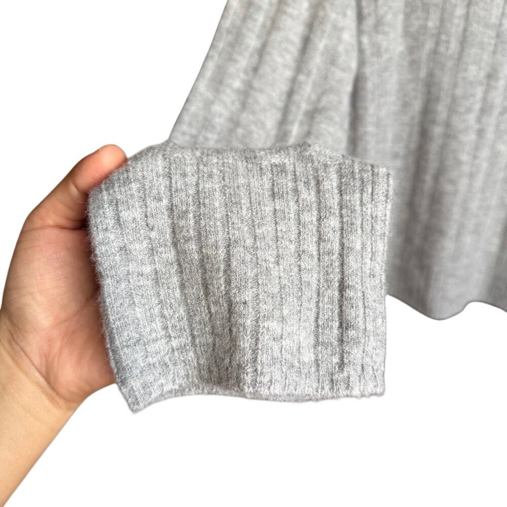 J.Crew Ribbed Mockneck Sweater in Supersoft Yarn Gray Size Medium Alpaca Wool‎ - Picture 9 of 13